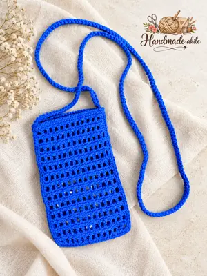 El Örgüsü Telefon Çantası – Beyaz Çiçek Motifli – Saks Mavisi